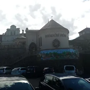 https://vila-anton.marianskelaznehotels.net