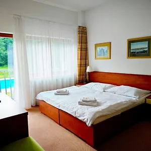 https://hotel-bazant.marianskelaznehotels.net